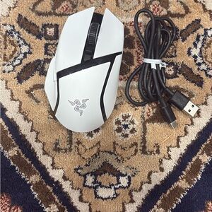 Razer Basilisk Pro 35K White and Black Wired Gaming Mouse